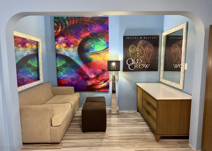 Old Crow Hotel And Suites