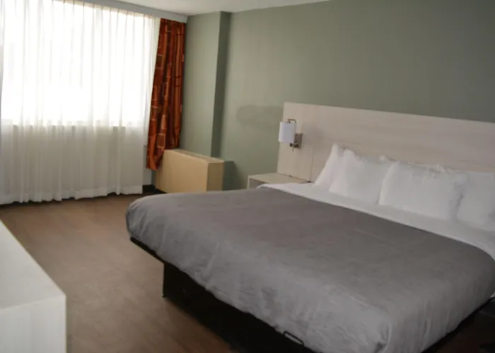 Quality Inn & Suites Syracuse - Carrier Circle