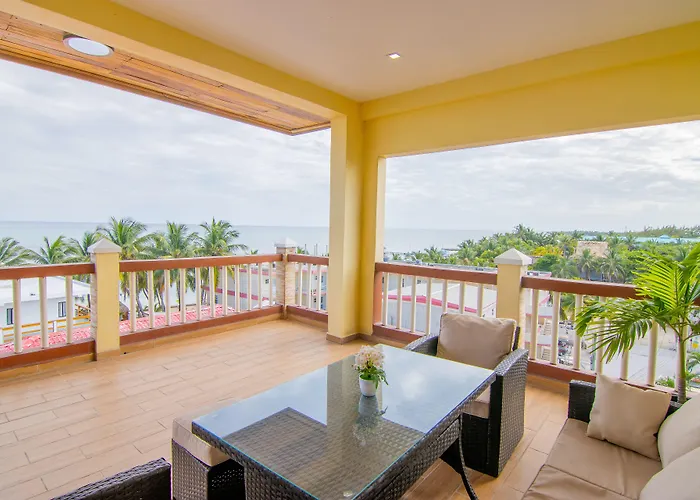 Tropical Palace Hotel