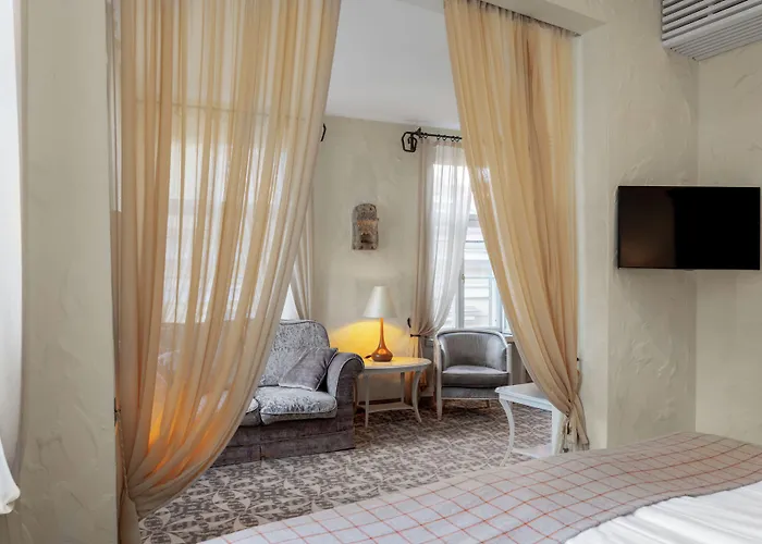 Rixwell Collection Savoy Boutique Hotel