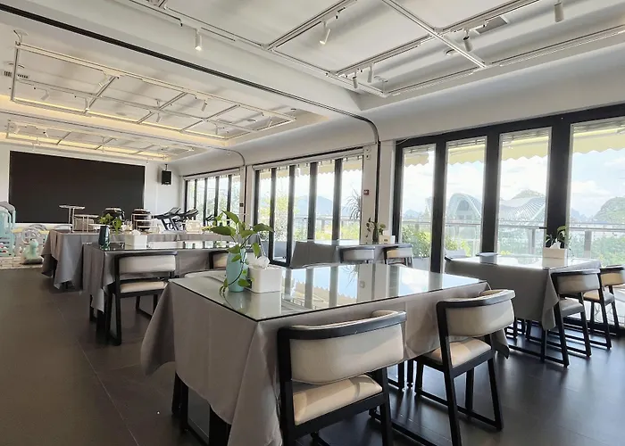 Riverside Wing Hotel Guilin