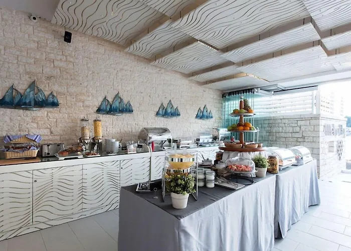 Melina Bay Boutique Hotel