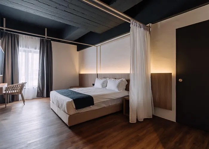 Impiana By Roxy Hotel