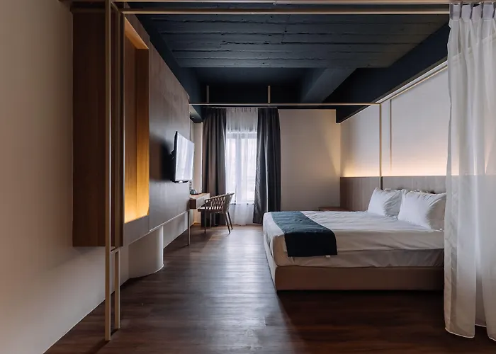 Impiana By Roxy Hotel