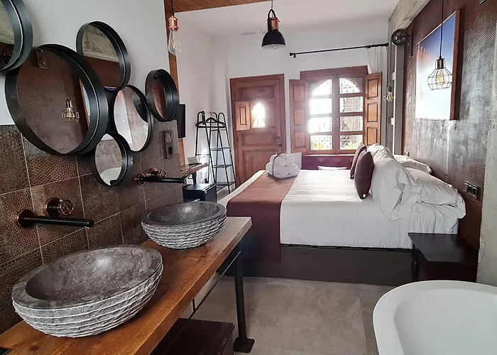Murallas de Jayrán Hotel Boutique