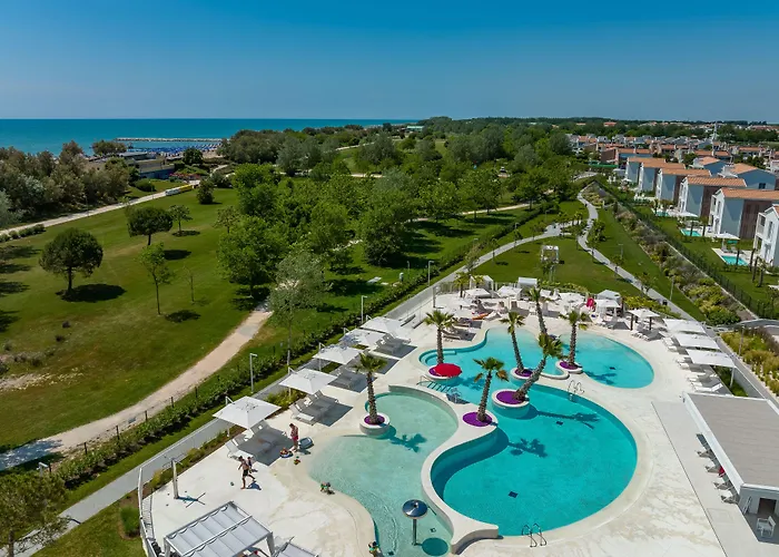 Pareus Beach Resort