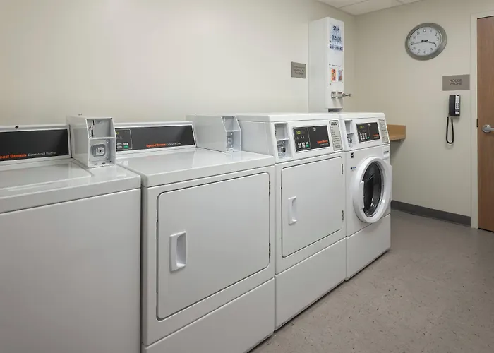 Fairfield Inn & Suites By Marriott South Kingstown Newport Area