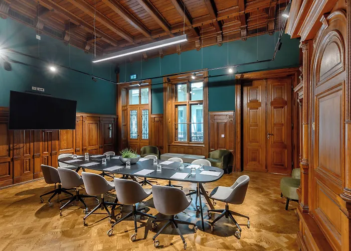 Hotel Oktogon Haggenmacher By Continental Group