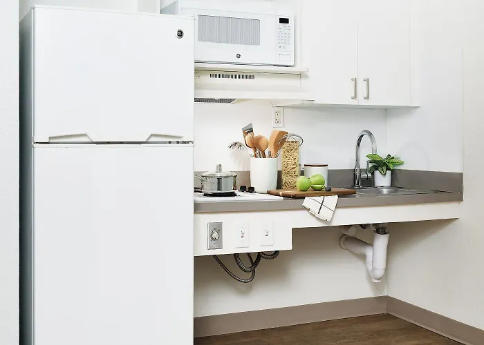 Intown Suites Extended Stay Oklahoma Ok - Edmond
