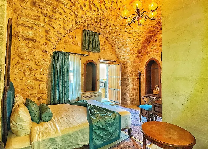 Fairouz Konak Otel