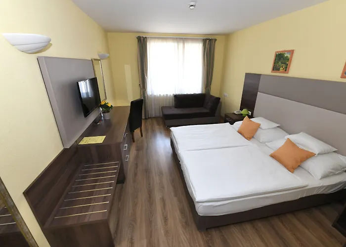 Jade Hotel-Ezuesthid Hotel