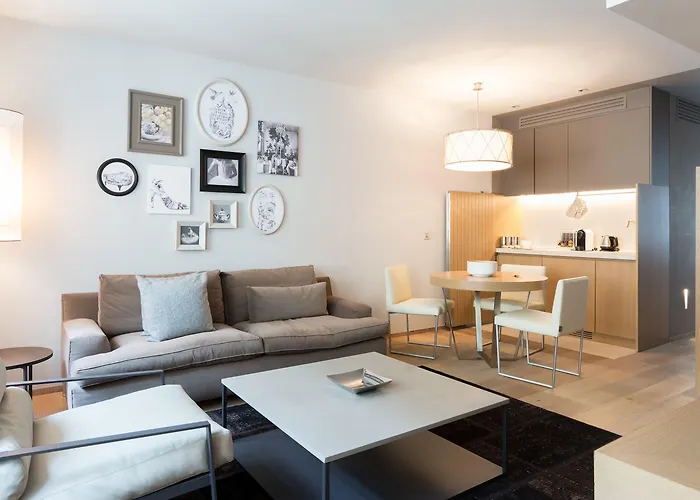 Guillaume Suites