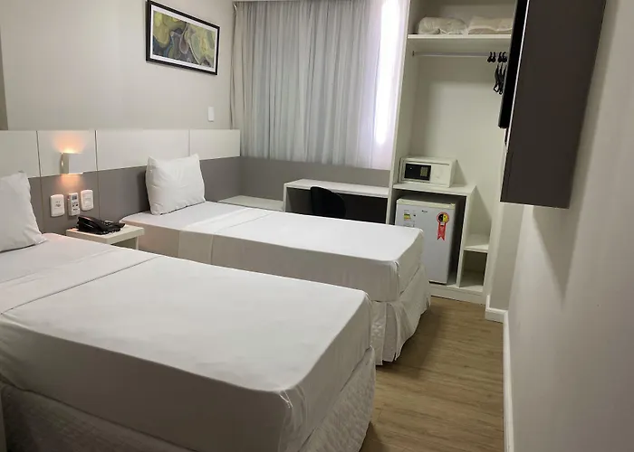 Bristol Easy Hotel - Rio Bonito