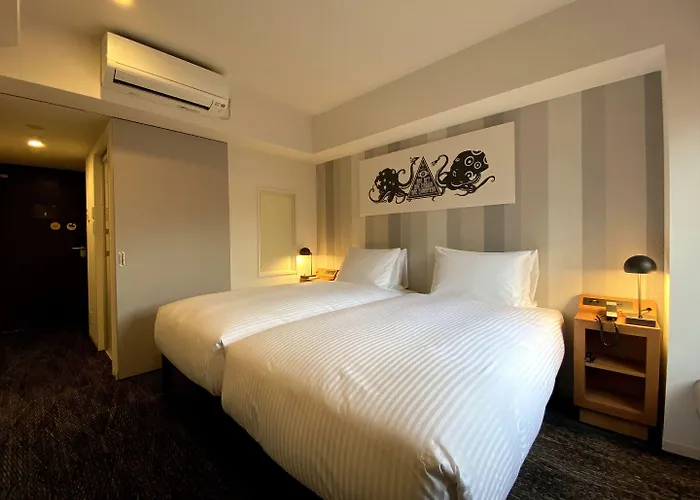 Umedaholic Hotel