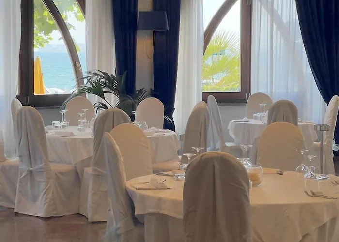 Bajamar Beach Hotel