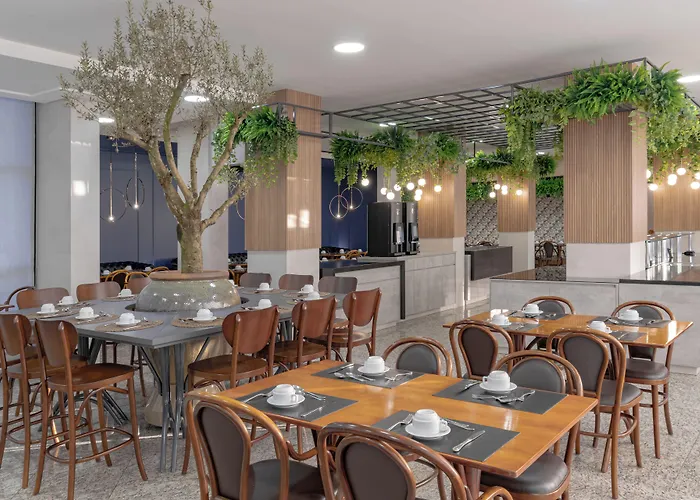 Mogano Premium Hotel - ELETROPOSTO