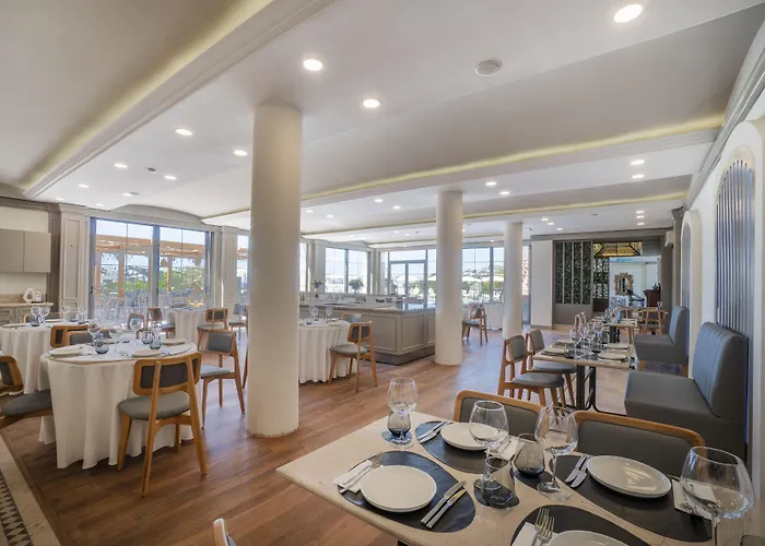 Elementa Boutique Hotel - Adults Friendly