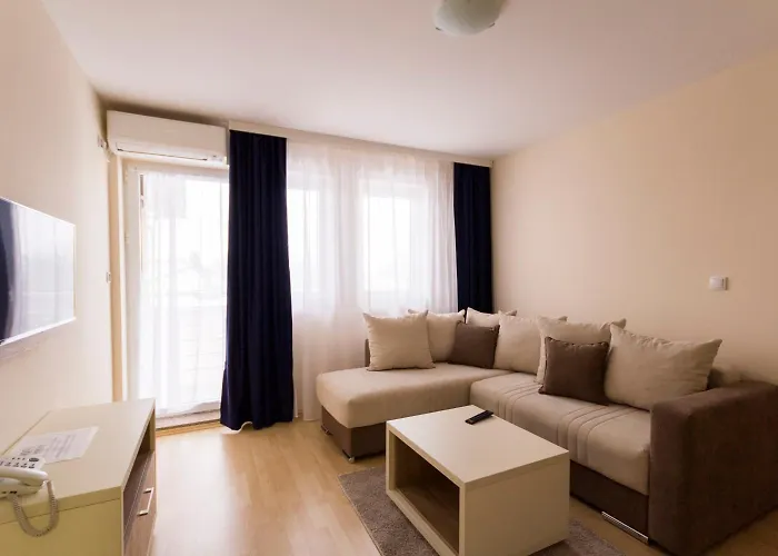Airport Hotel Garni
