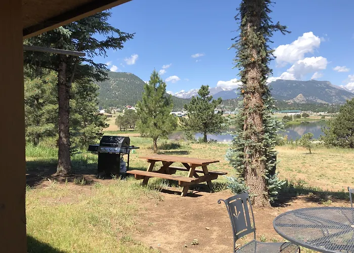 Estes Lake Lodge