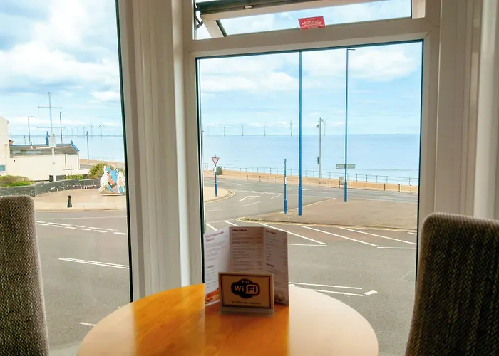 Claxton Hotel