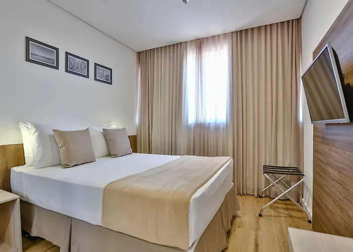 Nobile Inn London Anápolis
