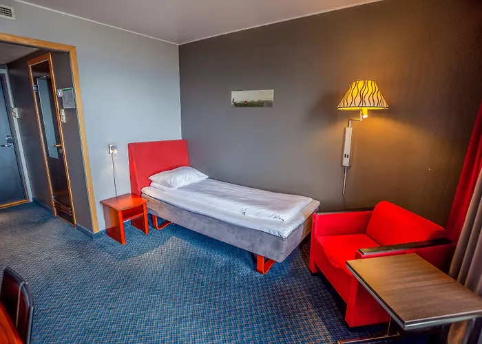F2 Hotel