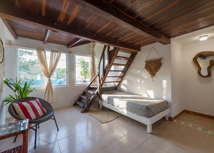 Hotel Puerto Caracol
