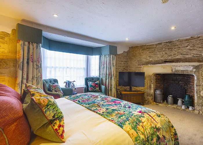 The Bell Inn, Stilton, Cambridgeshire - The Coaching Inn Group