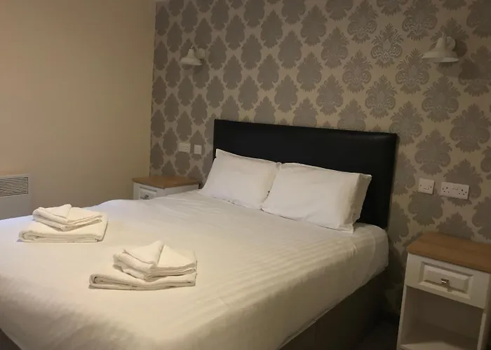 Alcester Inn