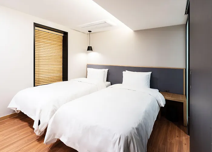 Lala Vianco Business Hotel