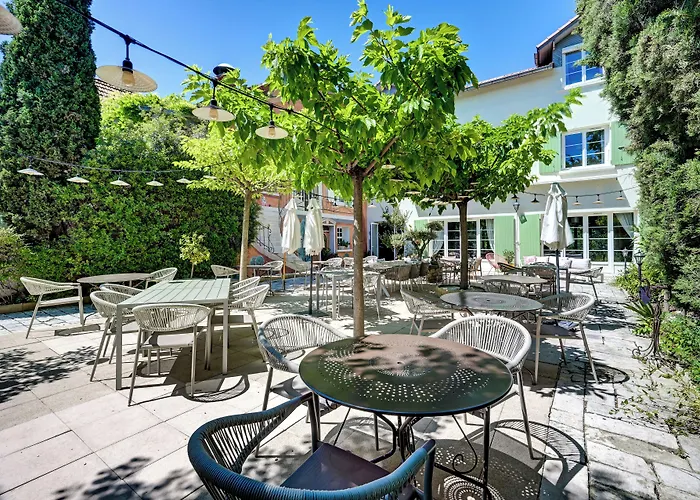Hotel Le Blason de Provence