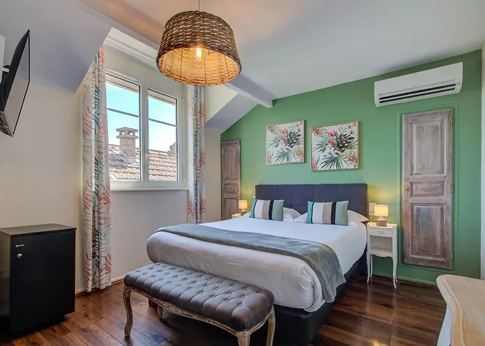 Hotel Le Blason de Provence