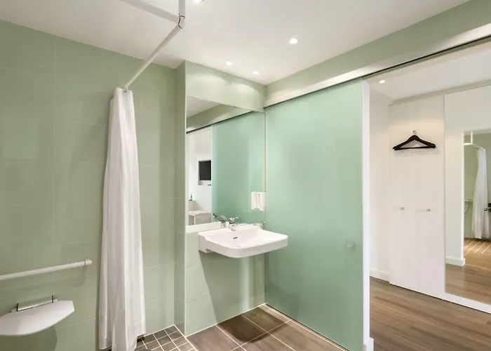 Super 8 By Wyndham Dresden