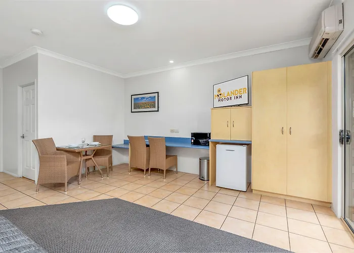 Midlander Motor Inn