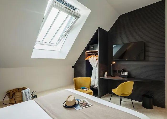 Best Western Premier Hotel De La Cite Royale