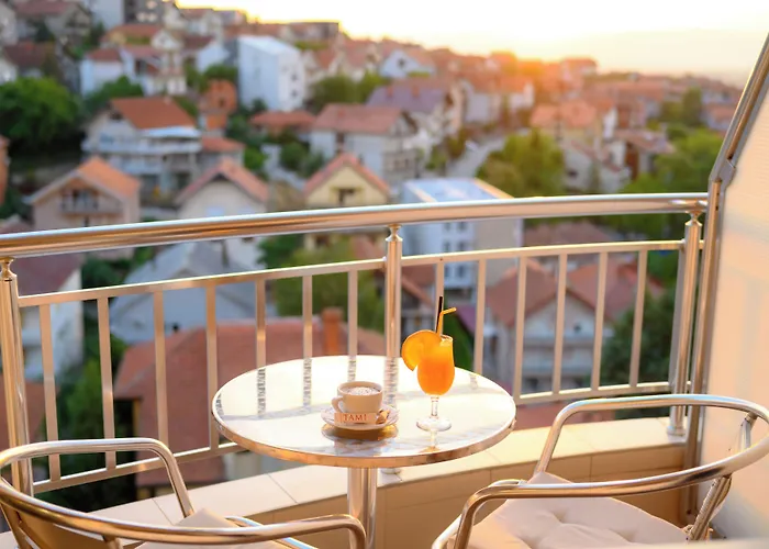 Hotel Tami Residence