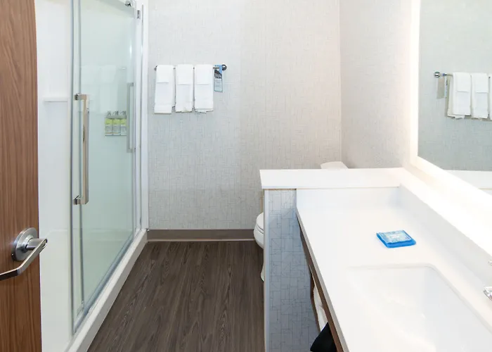Holiday Inn Express & Suites - North Battleford By Ihg