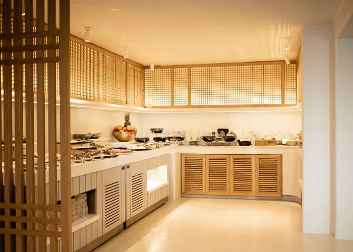 Pilos Suites
