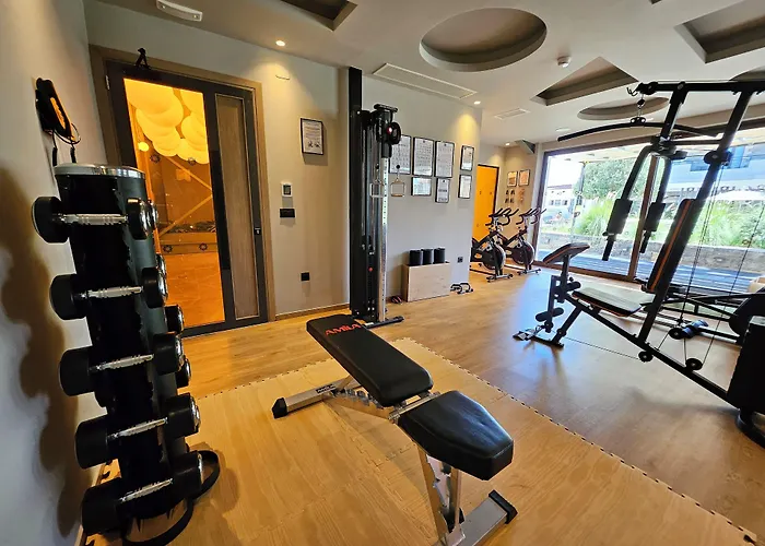 Petousis Hotel & Suites