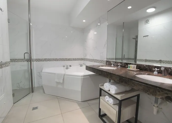 Hotel Britania Crystal Collection