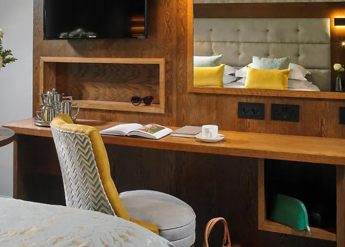 Bridge House Hotel, Leisure Club & Spa