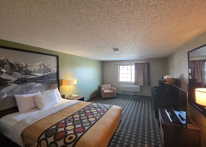 Super 8 By Wyndham Coshocton Roscoe Village
