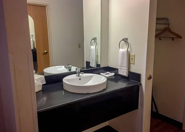 Motel 6-Woodway, Tx