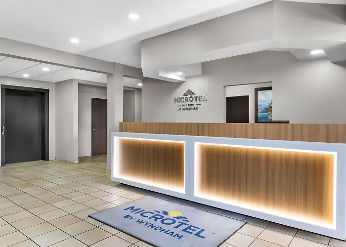 Microtel Inn & Suites By Wyndham Prairie Du Chien