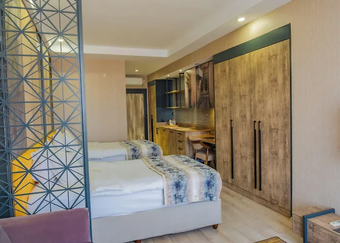Shimall Hotel