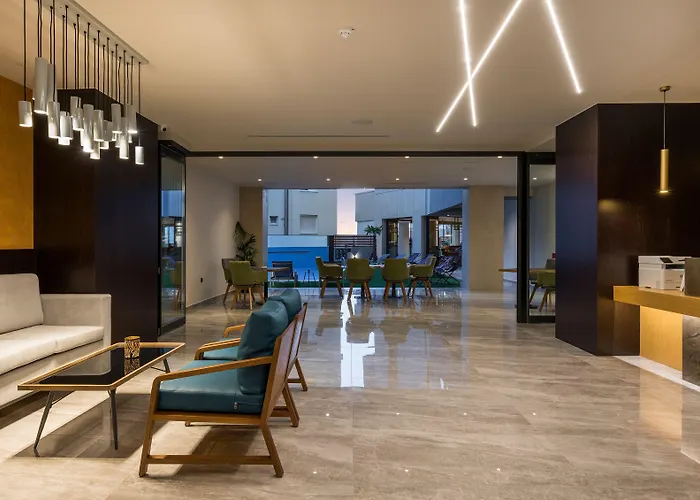 Hyperion City Hotel & Spa