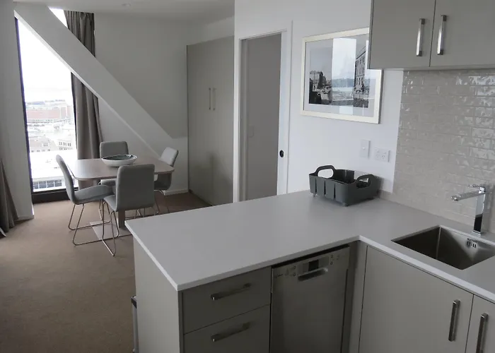 Ramada Suites By Wyndham Victoria Street West