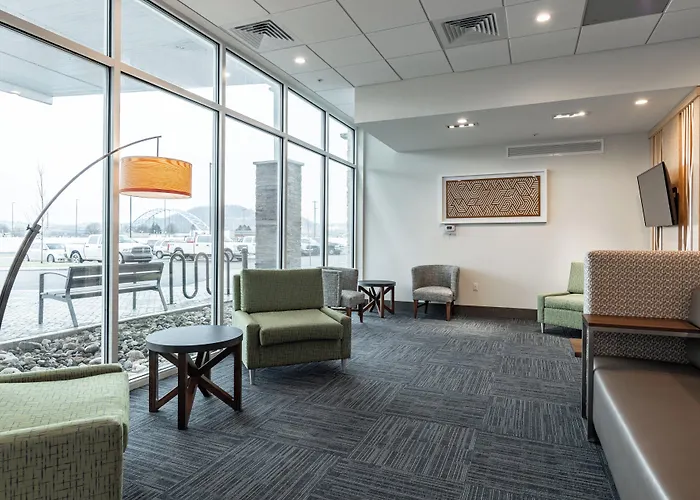 Holiday Inn Express & Suites - Moundsville By Ihg