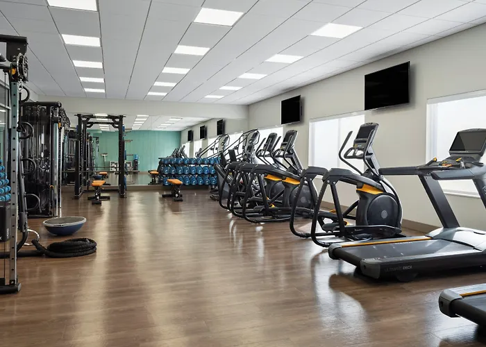 Holiday Inn Express & Suites - Madison West - Middleton By Ihg