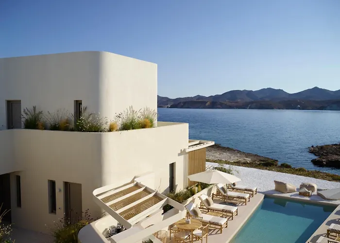 White Pebble Suites